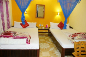 Hotel Rhino Land-Sauraha with Garden Place Run by Local family